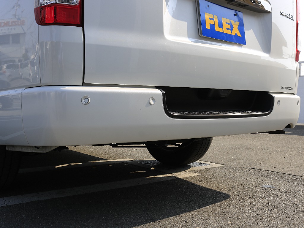 内外装、足回り、ナビと欲しい装備をパッケージングでコンプリートカスタム★もちろん追加カスタムもお任せください！どんなカスタムもお任せください！お客様のニーズに合わせたご提案をさせていただきます！