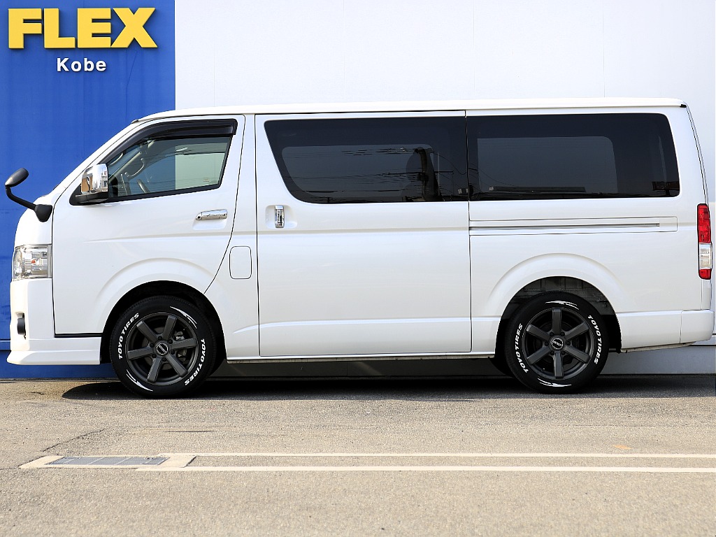 内外装、足回り、ナビと欲しい装備をパッケージングでコンプリートカスタム★もちろん追加カスタムもお任せください！どんなカスタムもお任せください！お客様のニーズに合わせたご提案をさせていただきます！