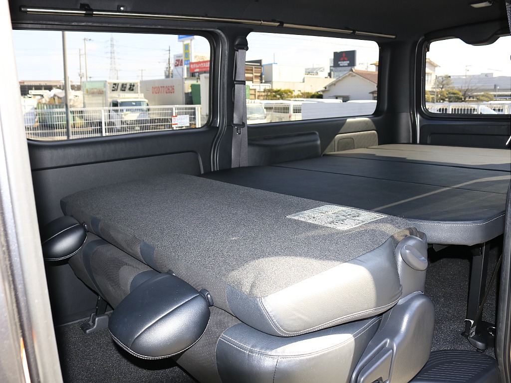 内外装、足回り、ナビと欲しい装備をパッケージングでコンプリートカスタム★もちろん追加カスタムもお任せください！どんなカスタムもお任せください！お客様のニーズに合わせたご提案をさせていただきます！