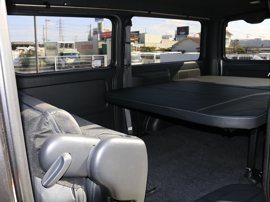 内外装、足回り、ナビと欲しい装備をパッケージングでコンプリートカスタム★もちろん追加カスタムもお任せください！どんなカスタムもお任せください！お客様のニーズに合わせたご提案をさせていただきます！