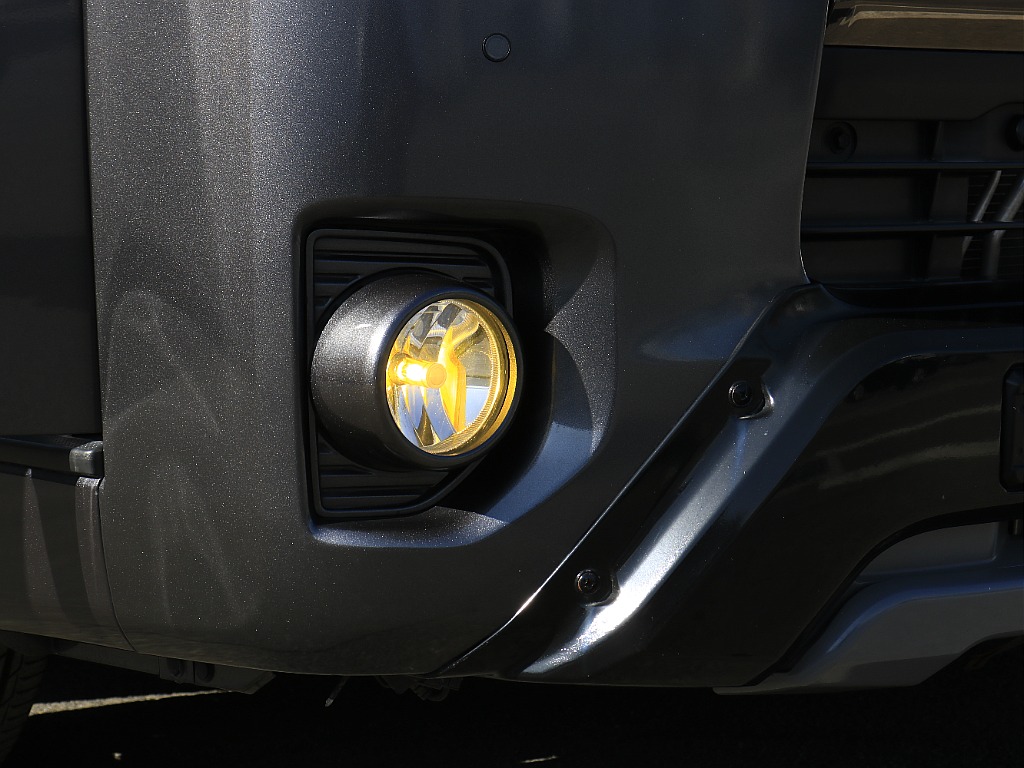 内外装、足回り、ナビと欲しい装備をパッケージングでコンプリートカスタム★もちろん追加カスタムもお任せください！どんなカスタムもお任せください！お客様のニーズに合わせたご提案をさせていただきます！