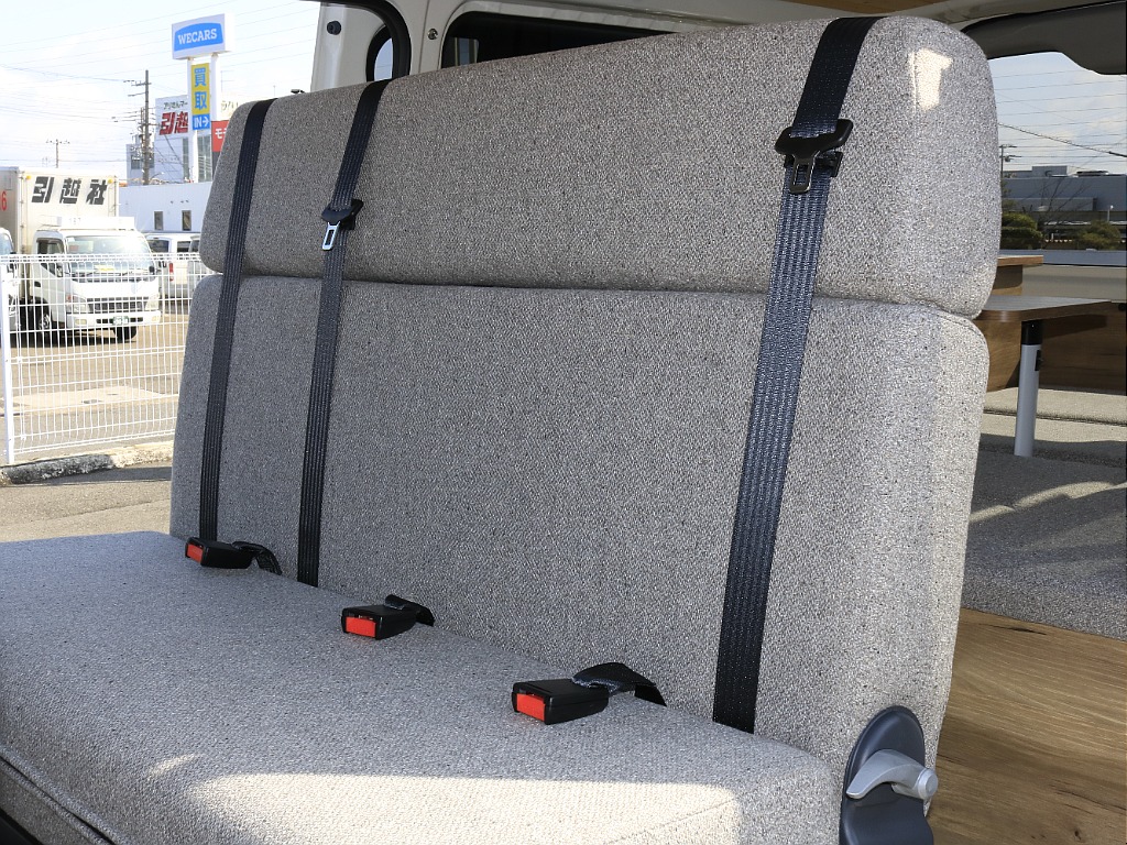 内外装、足回り、ナビと欲しい装備をパッケージングでコンプリートカスタム★もちろん追加カスタムもお任せください！どんなカスタムもお任せください！お客様のニーズに合わせたご提案をさせていただきます！