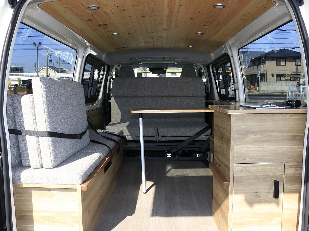 内外装、足回り、ナビと欲しい装備をパッケージングでコンプリートカスタム★もちろん追加カスタムもお任せください！どんなカスタムもお任せください！お客様のニーズに合わせたご提案をさせていただきます！