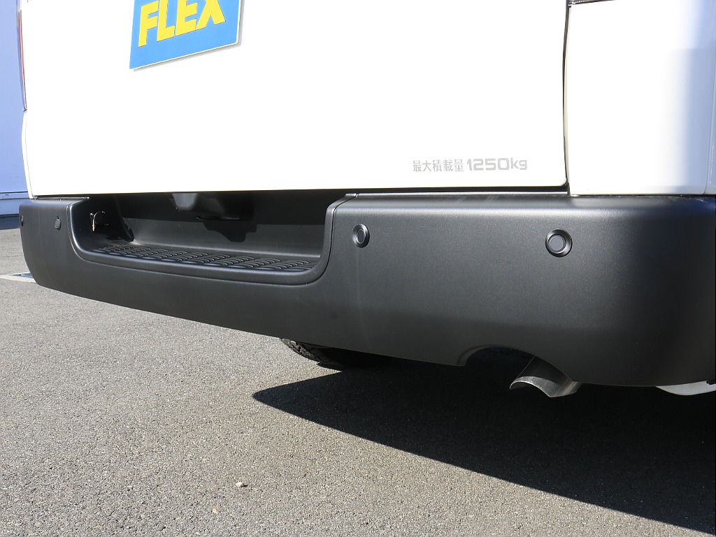 内外装、足回り、ナビと欲しい装備をパッケージングでコンプリートカスタム★もちろん追加カスタムもお任せください！どんなカスタムもお任せください！お客様のニーズに合わせたご提案をさせていただきます！