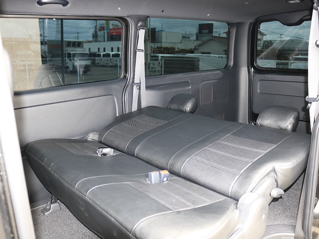 内外装、足回り、ナビと欲しい装備をパッケージングでコンプリートカスタム★もちろん追加カスタムもお任せください！どんなカスタムもお任せください！お客様のニーズに合わせたご提案をさせていただきます！