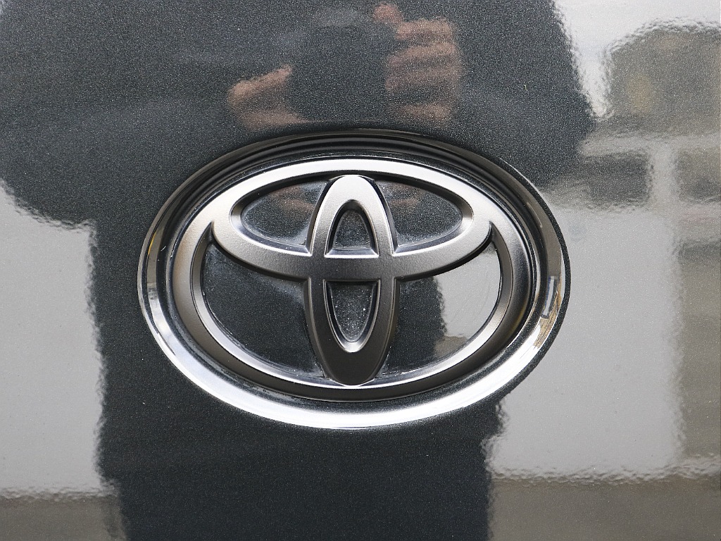 内外装、足回り、ナビと欲しい装備をパッケージングでコンプリートカスタム★もちろん追加カスタムもお任せください！どんなカスタムもお任せください！お客様のニーズに合わせたご提案をさせていただきます！