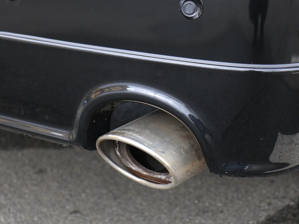 内外装、足回り、ナビと欲しい装備をパッケージングでコンプリートカスタム★もちろん追加カスタムもお任せください！どんなカスタムもお任せください！お客様のニーズに合わせたご提案をさせていただきます！