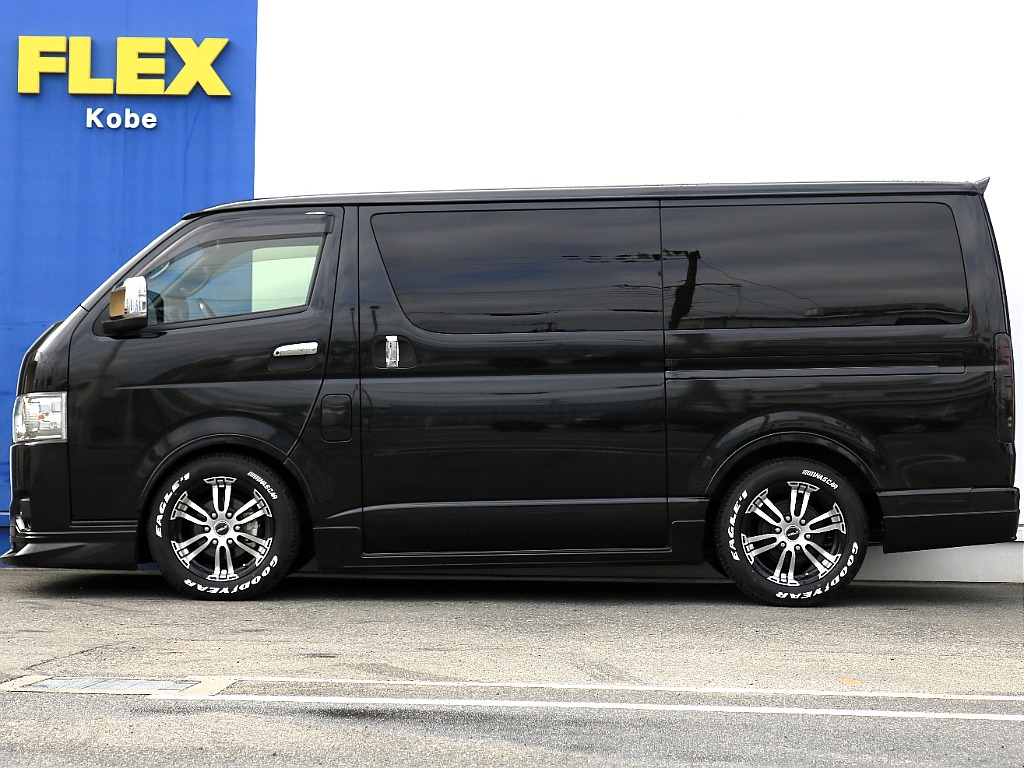 内外装、足回り、ナビと欲しい装備をパッケージングでコンプリートカスタム★もちろん追加カスタムもお任せください！どんなカスタムもお任せください！お客様のニーズに合わせたご提案をさせていただきます！