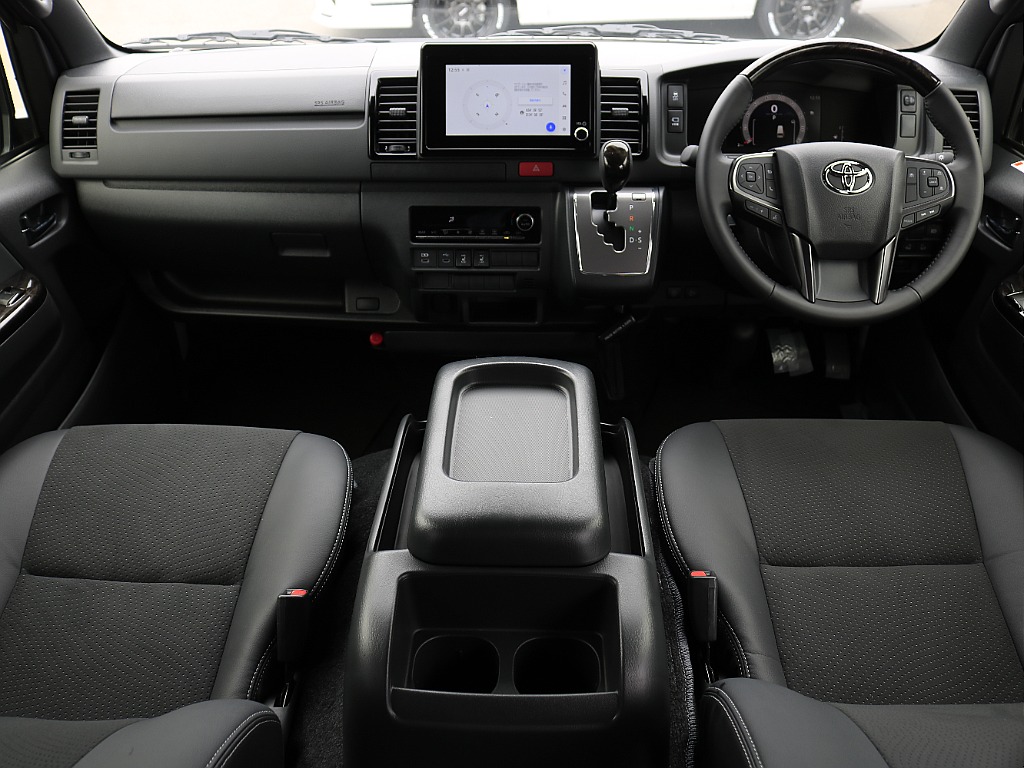 トヨタ ハイエースバン(17枚目)