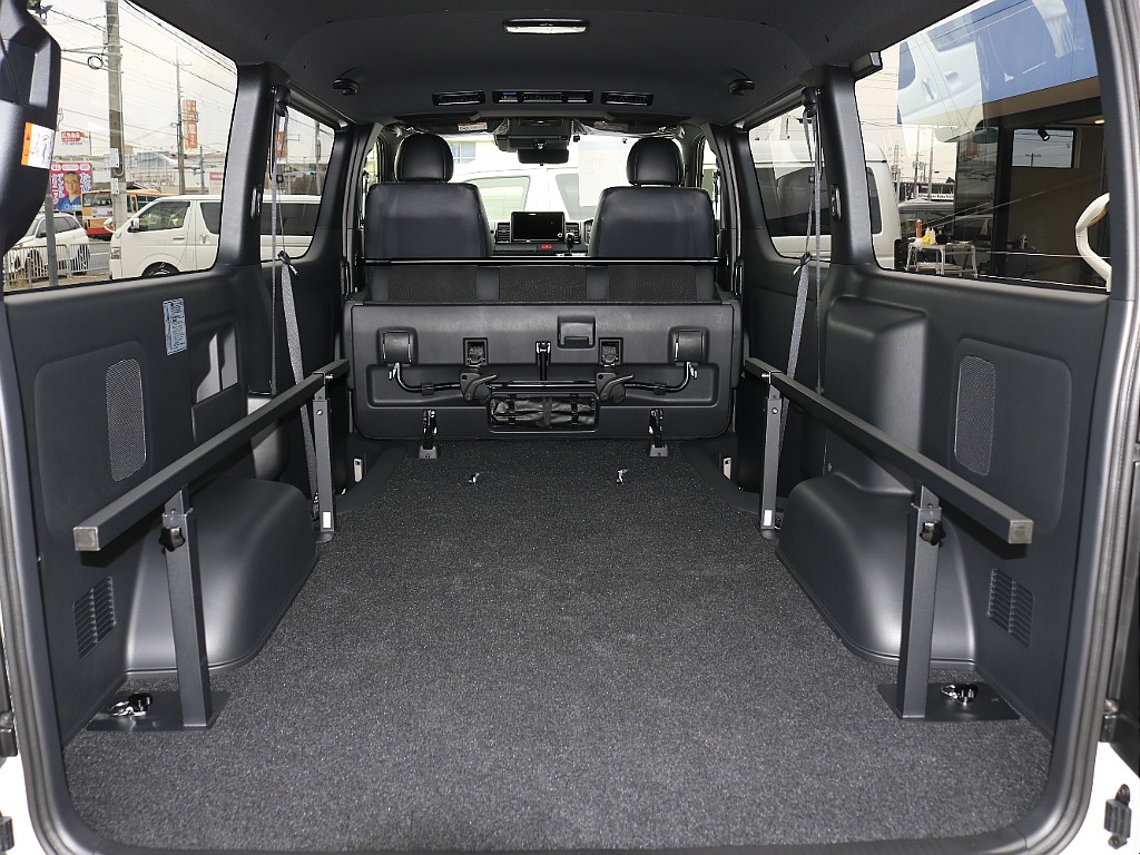 トヨタ ハイエースバン(47枚目)