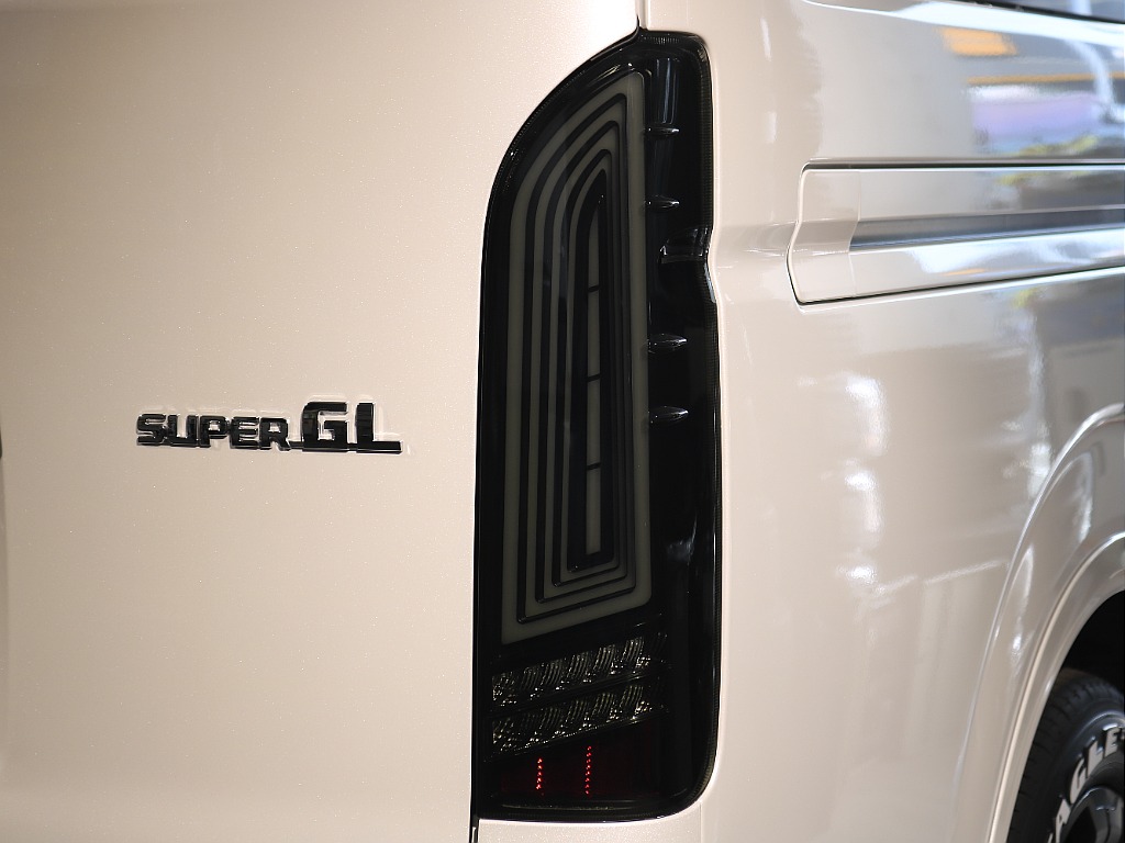 トヨタ ハイエースバン(48枚目)