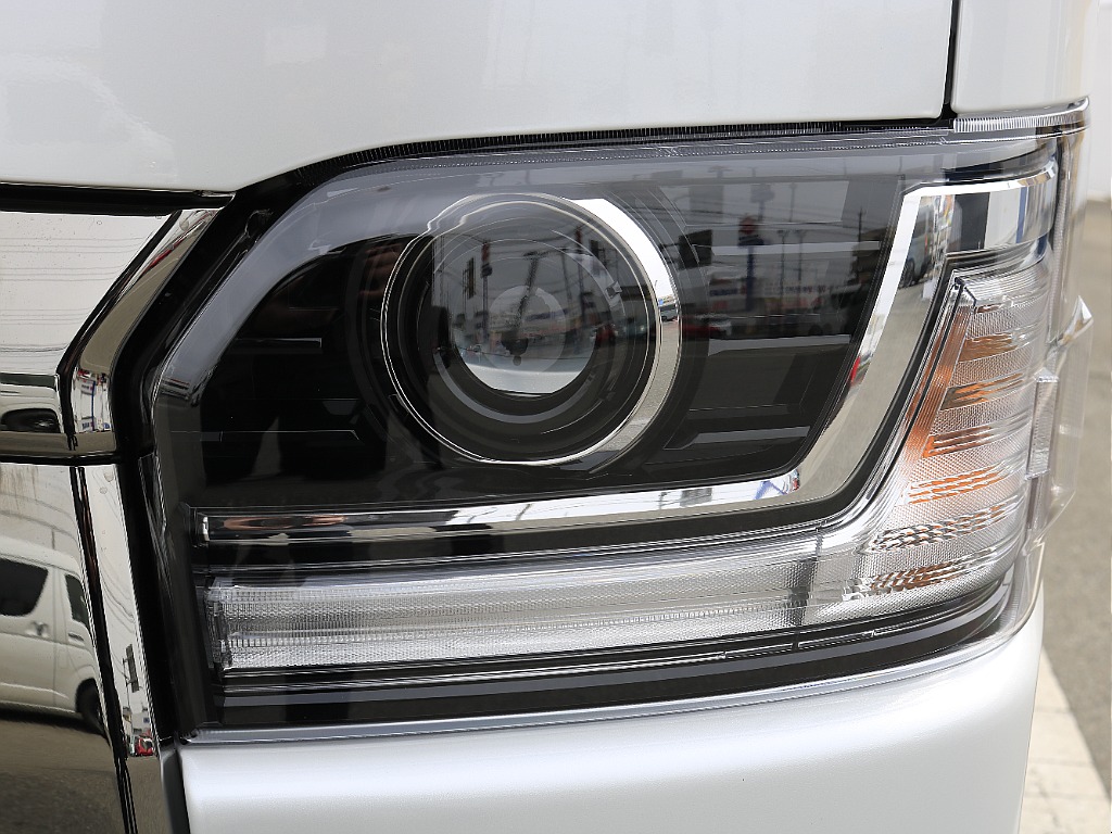 トヨタ ハイエースバン(55枚目)