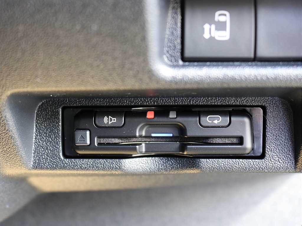 トヨタ ハイエース(26枚目)