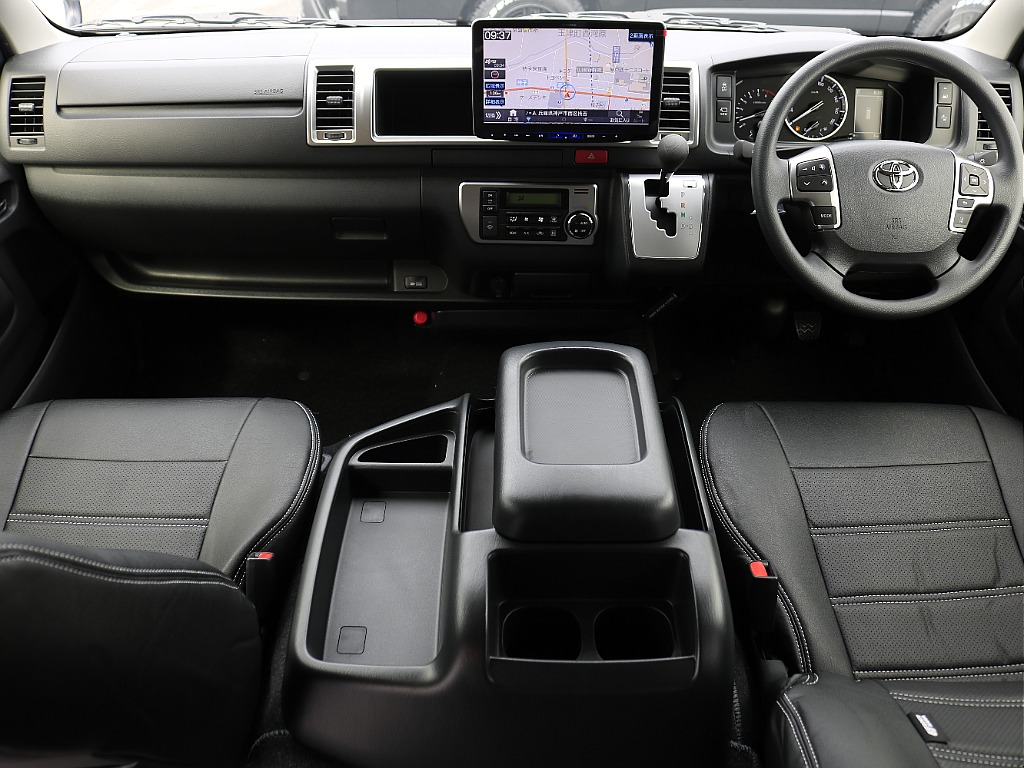 トヨタ ハイエース(17枚目)