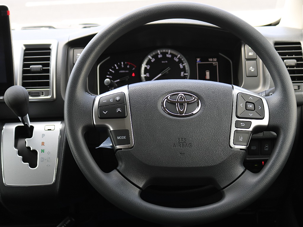 トヨタ ハイエース(18枚目)