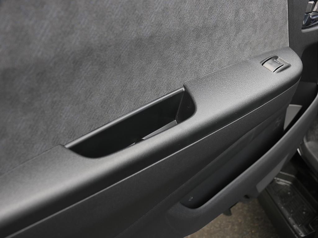 トヨタ ハイエース(25枚目)