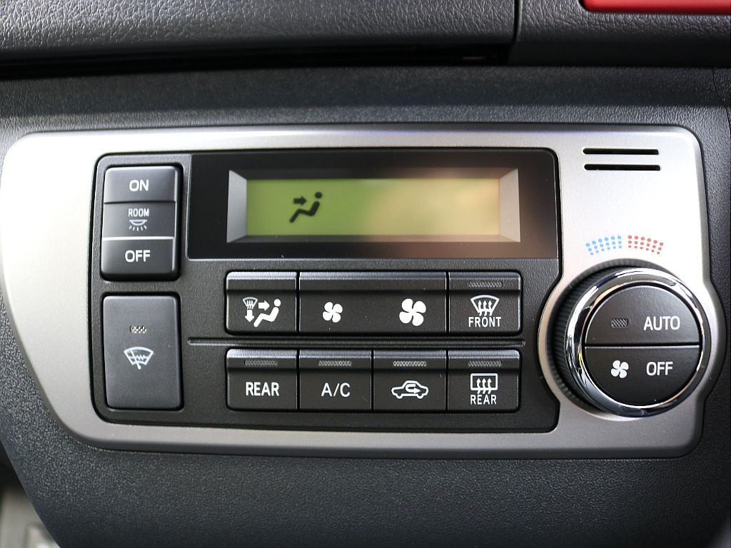 トヨタ ハイエース(41枚目)