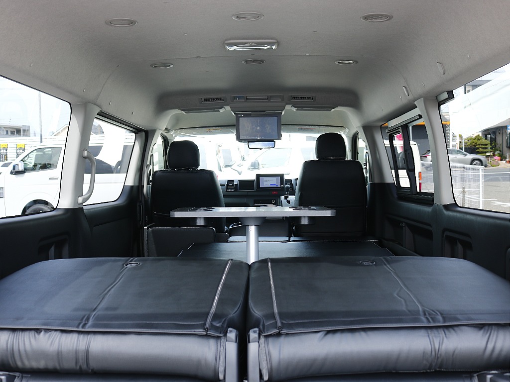 内外装、足回り、ナビと欲しい装備をパッケージングでコンプリートカスタム★もちろん追加カスタムもお任せください！どんなカスタムもお任せください！お客様のニーズに合わせたご提案をさせていただきます！