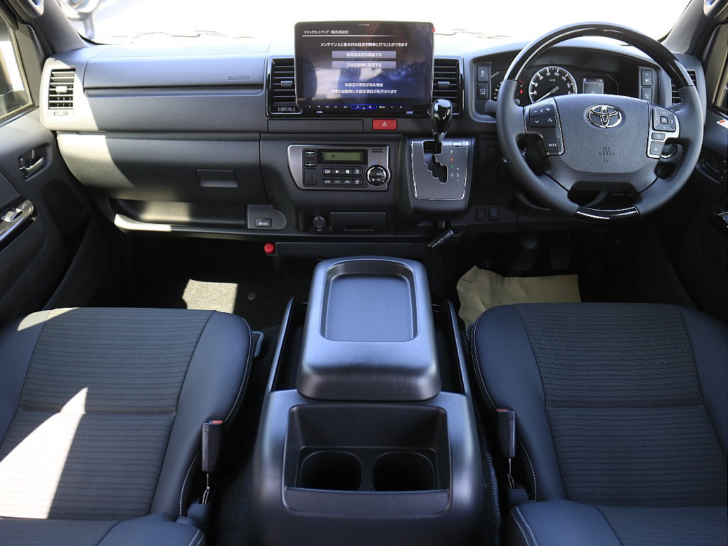 トヨタ ハイエースバン(16枚目)