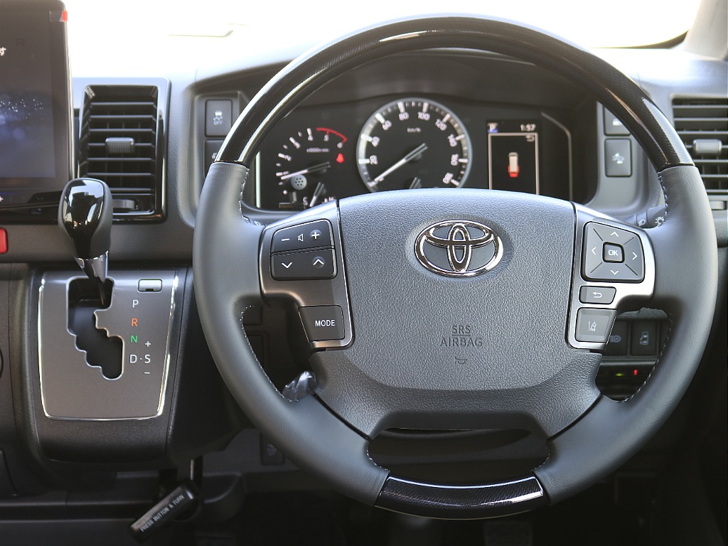 トヨタ ハイエースバン(17枚目)