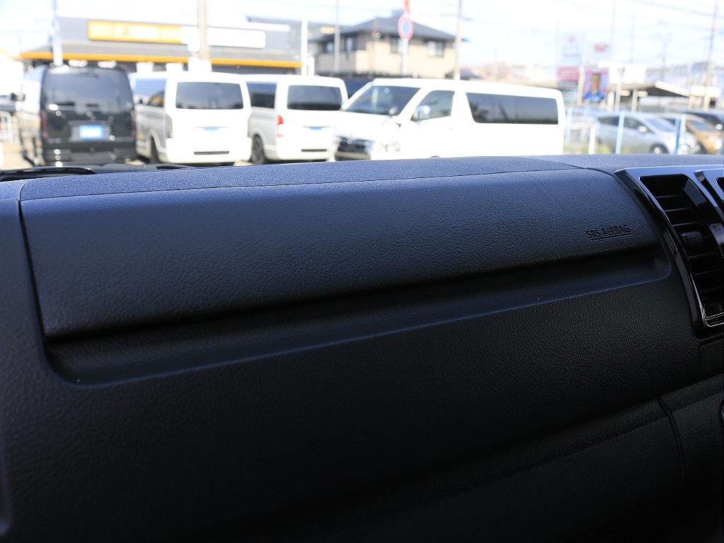 トヨタ ハイエースバン(23枚目)