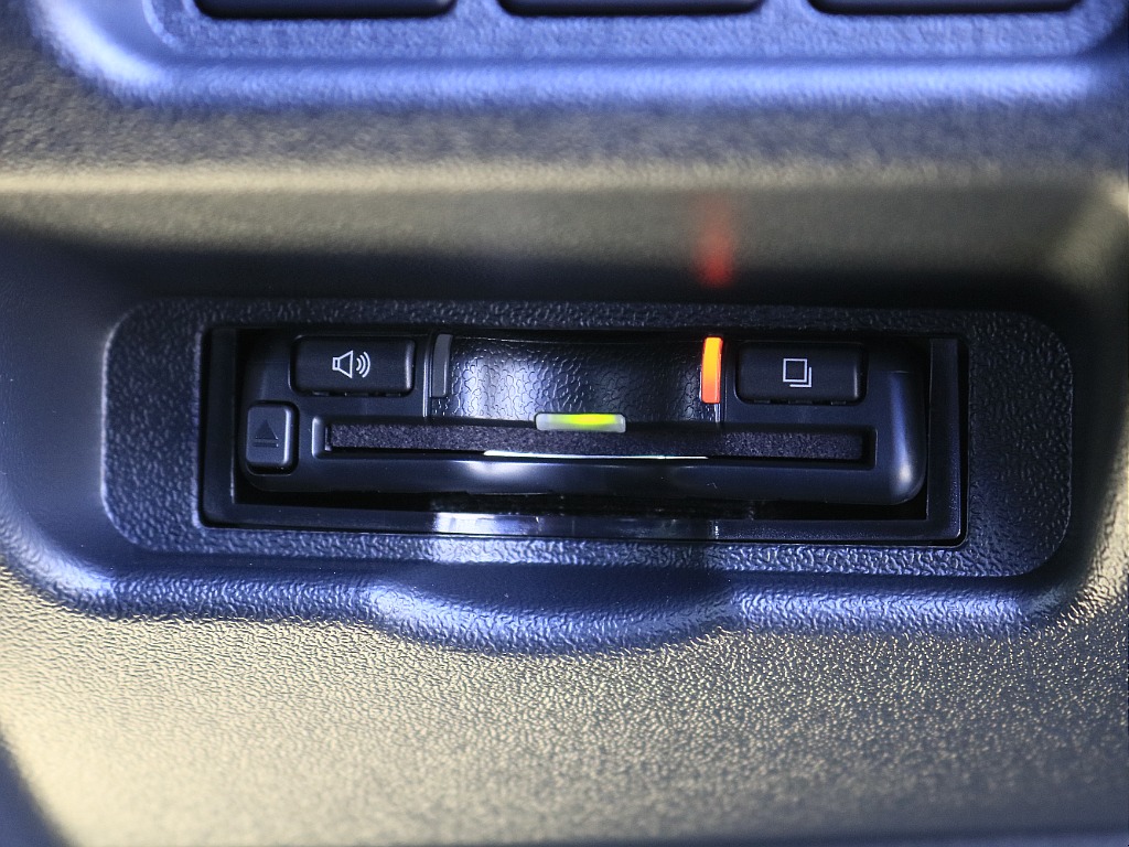 トヨタ ハイエースバン(30枚目)