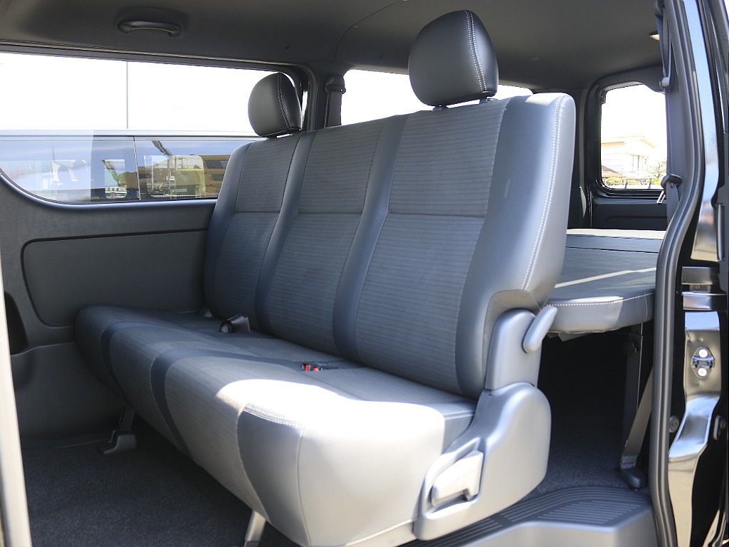 トヨタ ハイエースバン(42枚目)