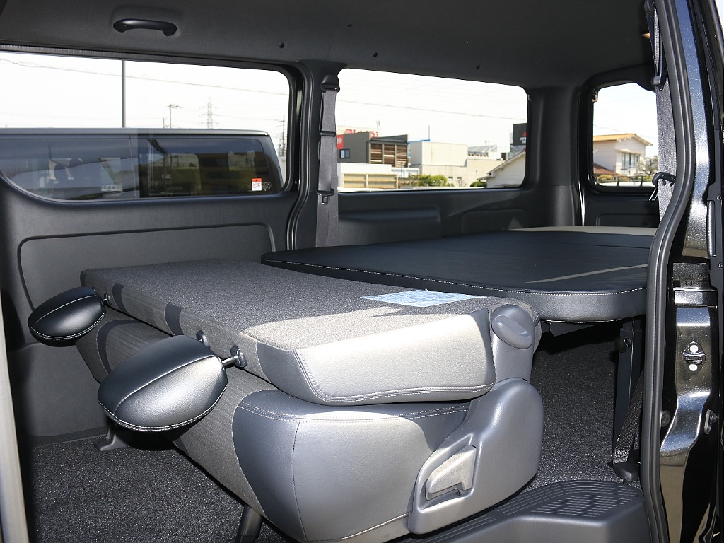 トヨタ ハイエースバン(44枚目)