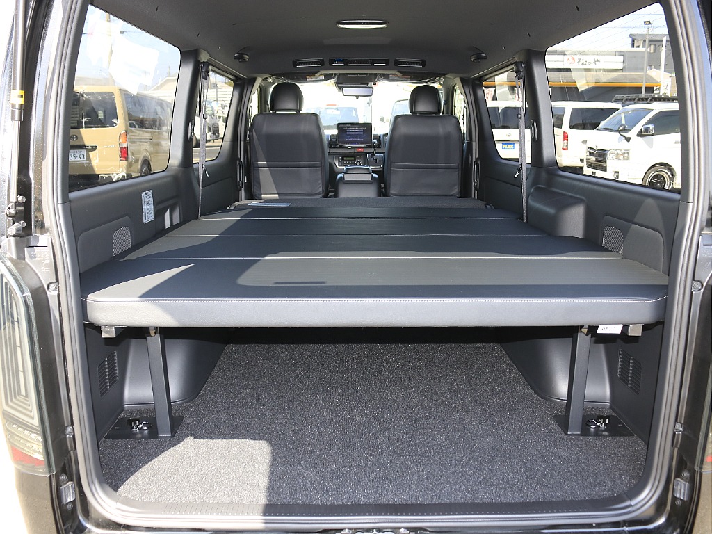 トヨタ ハイエースバン(48枚目)