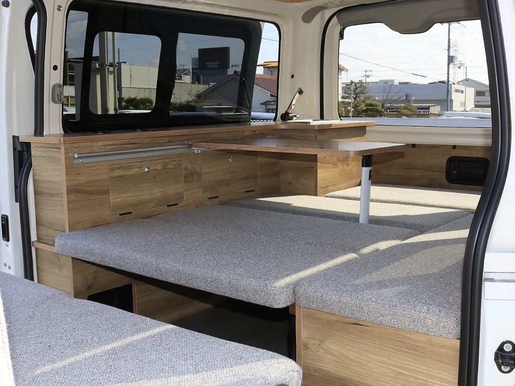 内外装、足回り、ナビと欲しい装備をパッケージングでコンプリートカスタム★もちろん追加カスタムもお任せください！どんなカスタムもお任せください！お客様のニーズに合わせたご提案をさせていただきます！