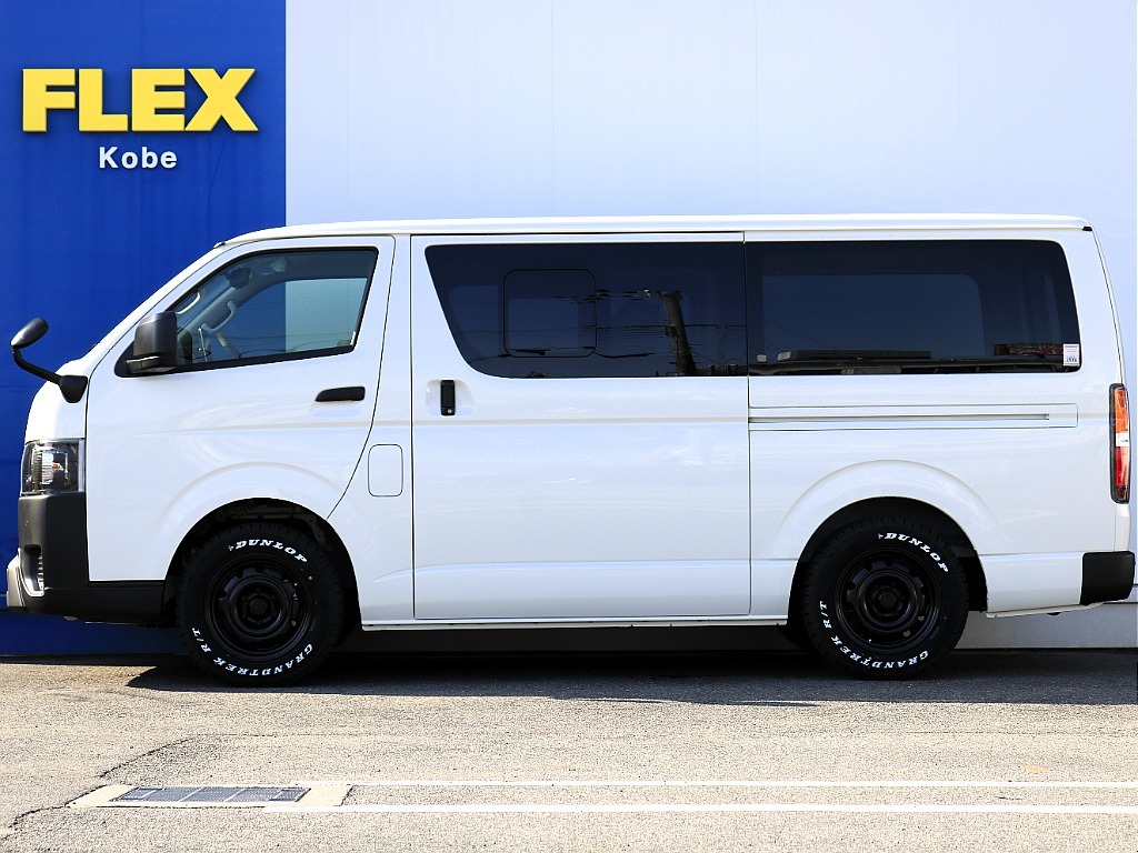 内外装、足回り、ナビと欲しい装備をパッケージングでコンプリートカスタム★もちろん追加カスタムもお任せください！どんなカスタムもお任せください！お客様のニーズに合わせたご提案をさせていただきます！