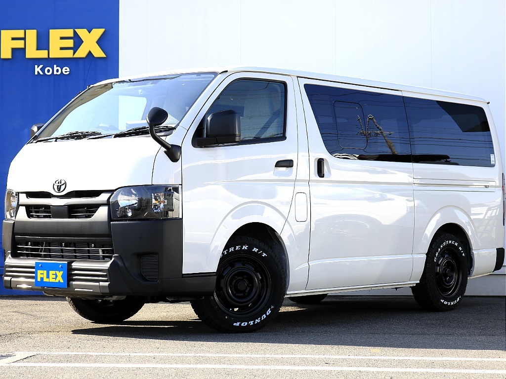 新車ハイエースV　DXガソリン２WD　オリジナル内装架装woodvillageキャッピングカー　6人乗り　Big-x11ナビ