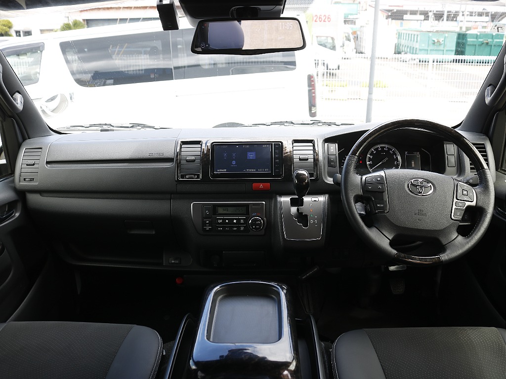 上質なインパネ周り