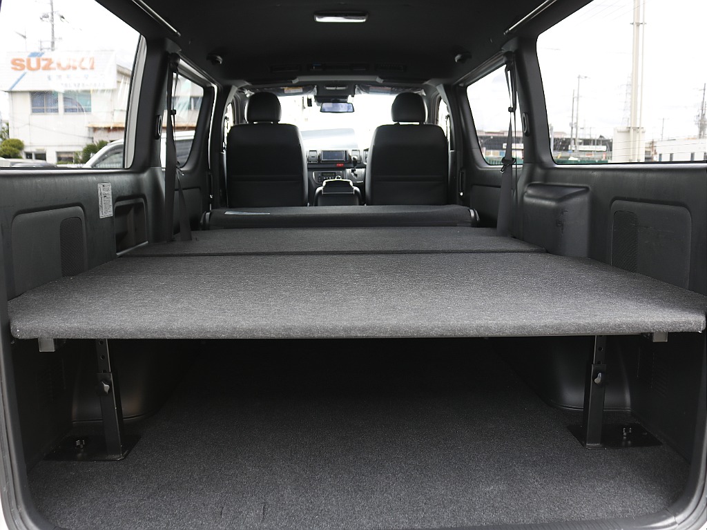 内外装、足回り、ナビと欲しい装備をパッケージングでコンプリートカスタム★もちろん追加カスタムもお任せください！どんなカスタムもお任せください！お客様のニーズに合わせたご提案をさせていただきます！