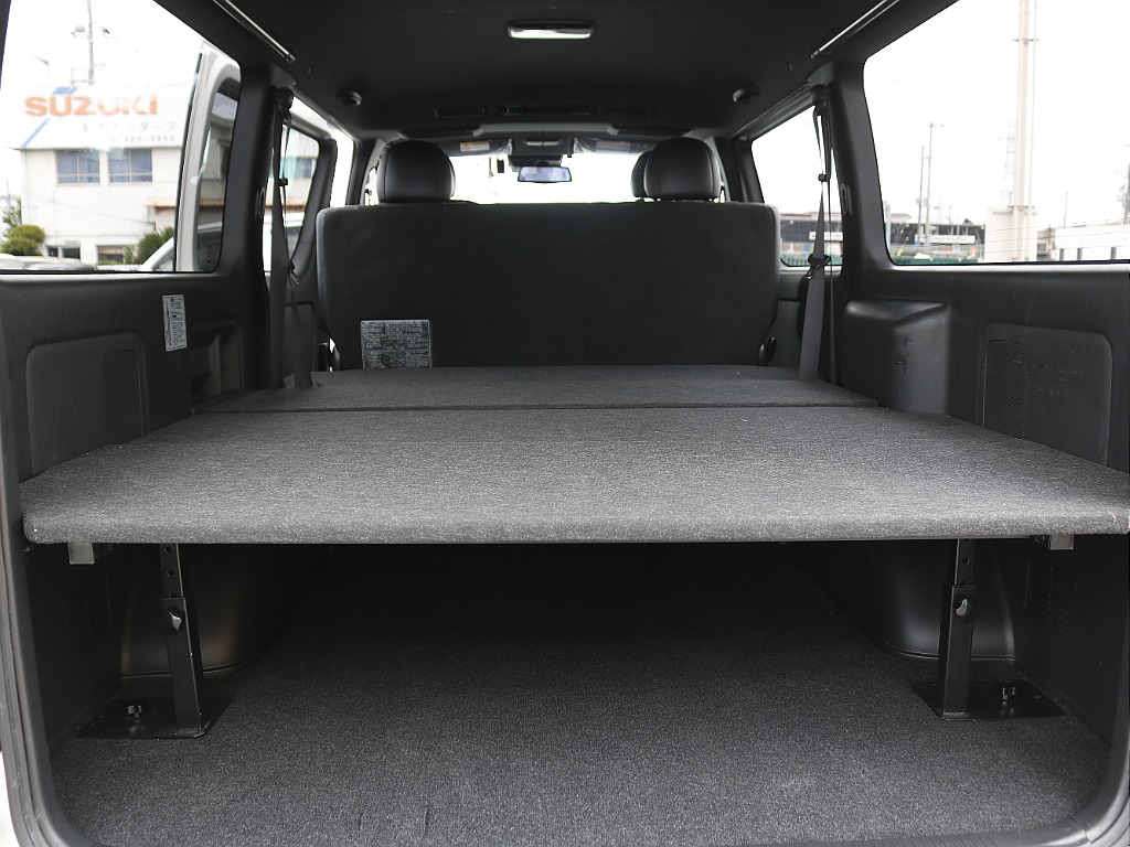 内外装、足回り、ナビと欲しい装備をパッケージングでコンプリートカスタム★もちろん追加カスタムもお任せください！どんなカスタムもお任せください！お客様のニーズに合わせたご提案をさせていただきます！