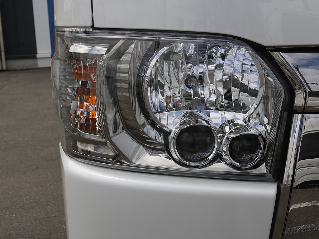 内外装、足回り、ナビと欲しい装備をパッケージングでコンプリートカスタム★もちろん追加カスタムもお任せください！どんなカスタムもお任せください！お客様のニーズに合わせたご提案をさせていただきます！