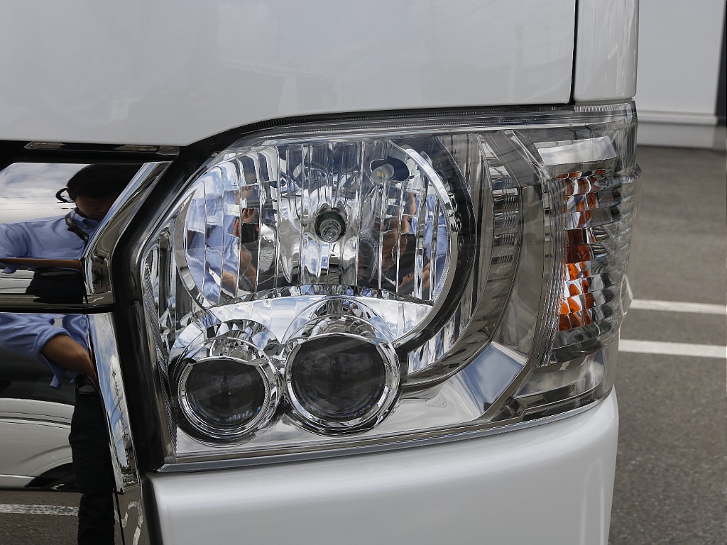 内外装、足回り、ナビと欲しい装備をパッケージングでコンプリートカスタム★もちろん追加カスタムもお任せください！どんなカスタムもお任せください！お客様のニーズに合わせたご提案をさせていただきます！