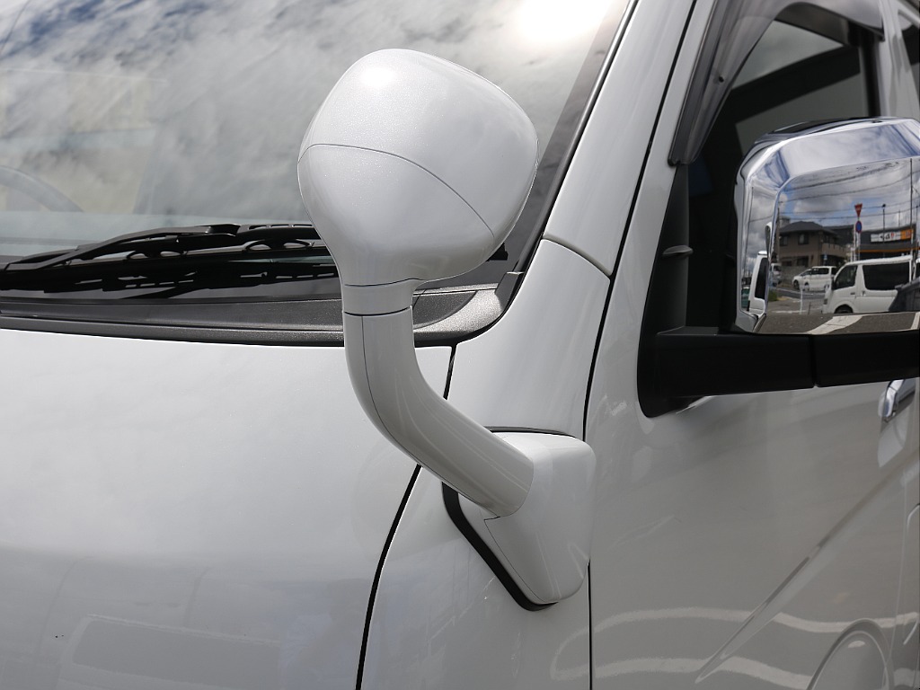 内外装、足回り、ナビと欲しい装備をパッケージングでコンプリートカスタム★もちろん追加カスタムもお任せください！どんなカスタムもお任せください！お客様のニーズに合わせたご提案をさせていただきます！