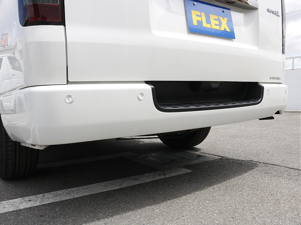 内外装、足回り、ナビと欲しい装備をパッケージングでコンプリートカスタム★もちろん追加カスタムもお任せください！どんなカスタムもお任せください！お客様のニーズに合わせたご提案をさせていただきます！