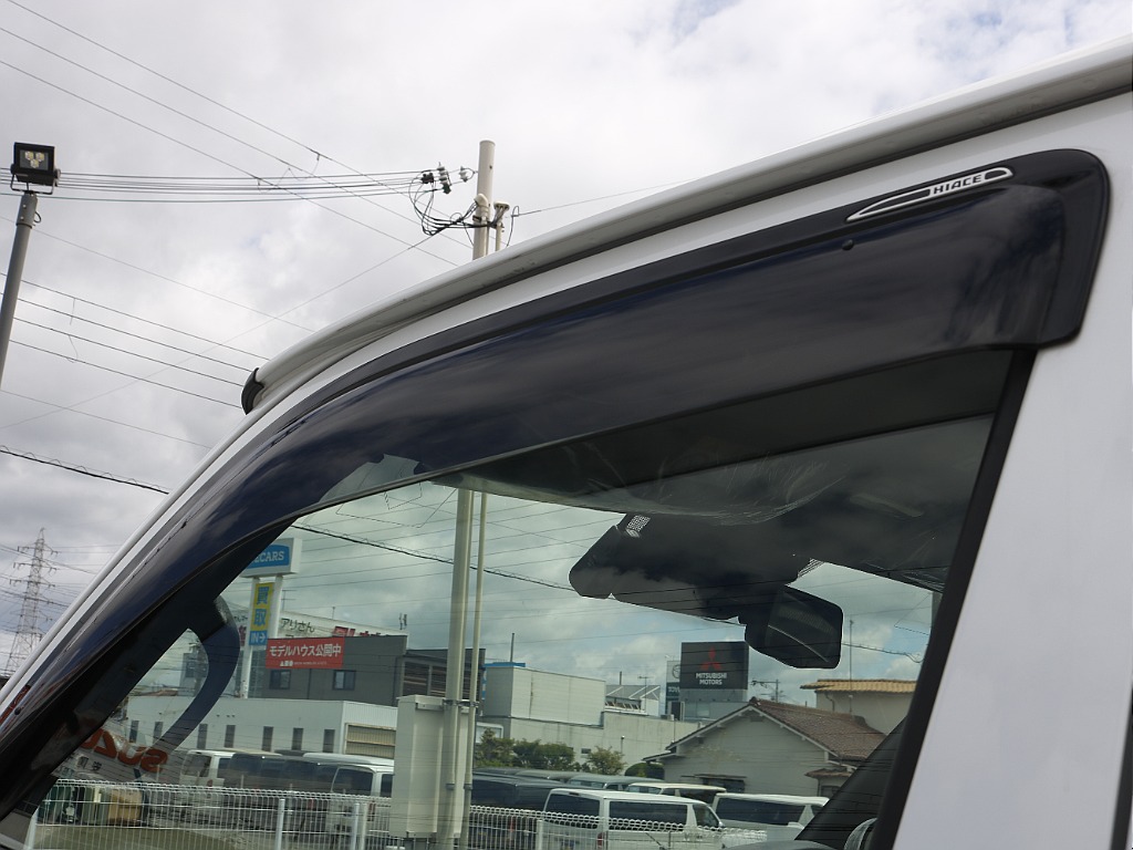 内外装、足回り、ナビと欲しい装備をパッケージングでコンプリートカスタム★もちろん追加カスタムもお任せください！どんなカスタムもお任せください！お客様のニーズに合わせたご提案をさせていただきます！