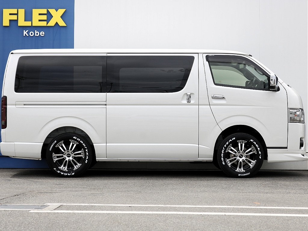 内外装、足回り、ナビと欲しい装備をパッケージングでコンプリートカスタム★もちろん追加カスタムもお任せください！どんなカスタムもお任せください！お客様のニーズに合わせたご提案をさせていただきます！