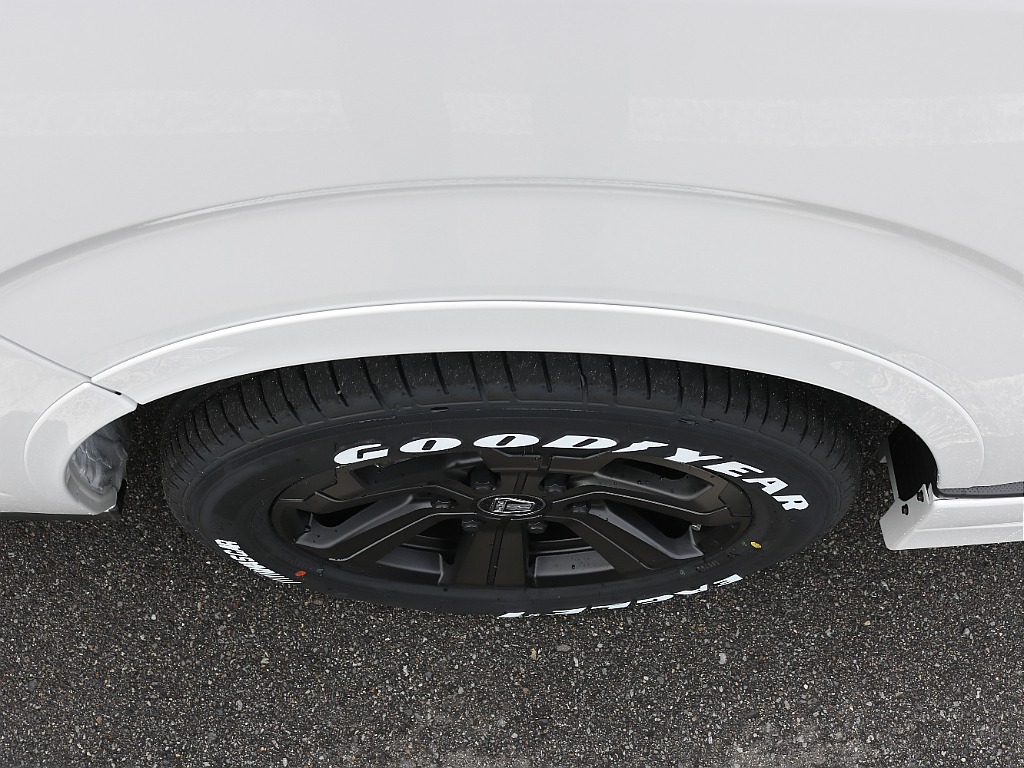 トヨタ ハイエースバン(49枚目)