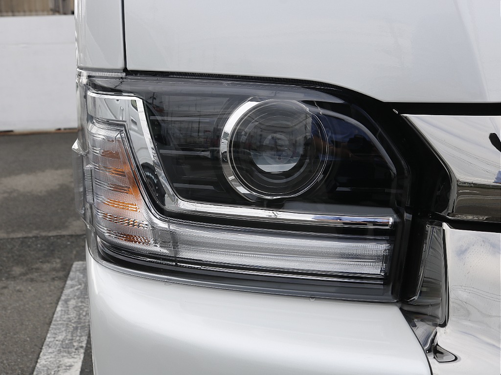 トヨタ ハイエースバン(50枚目)