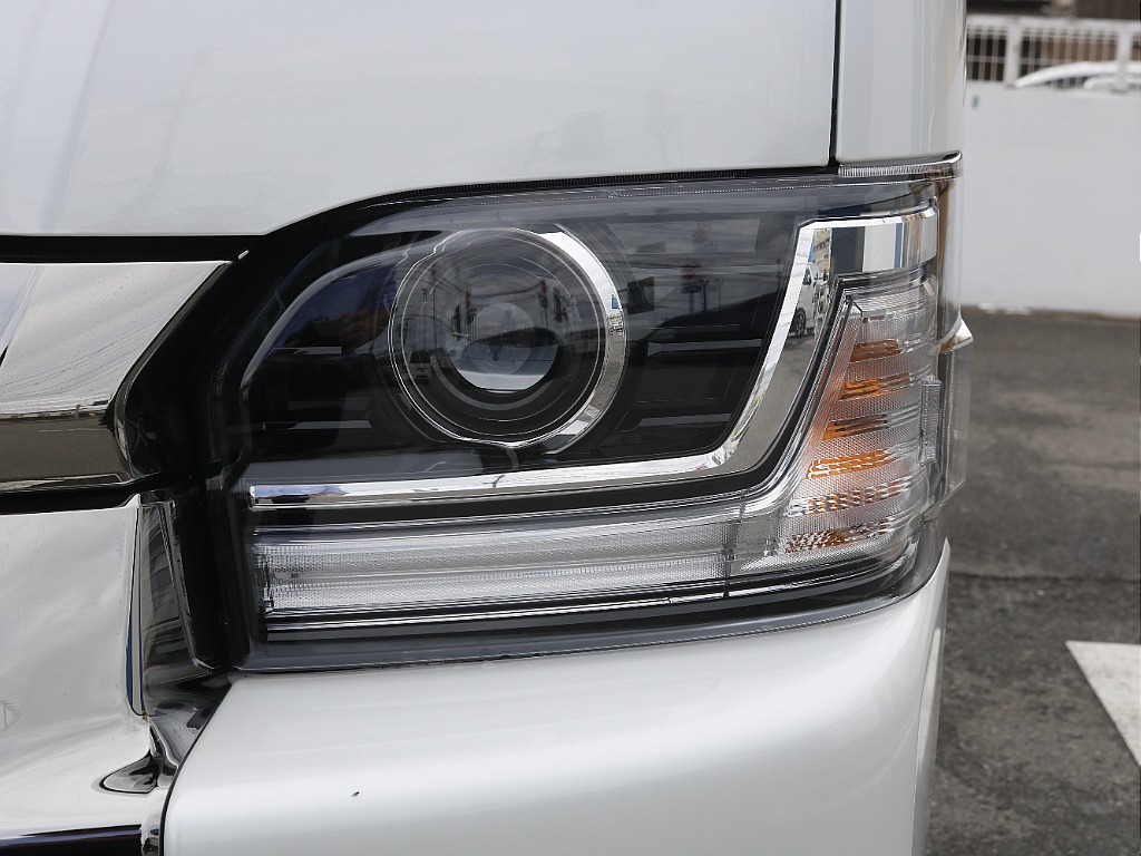 トヨタ ハイエースバン(52枚目)