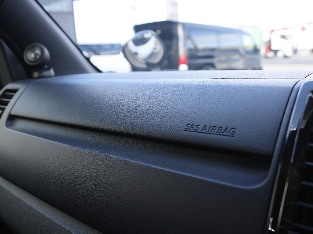 内外装、足回り、ナビと欲しい装備をパッケージングでコンプリートカスタム★もちろん追加カスタムもお任せください！どんなカスタムもお任せください！お客様のニーズに合わせたご提案をさせていただきます！