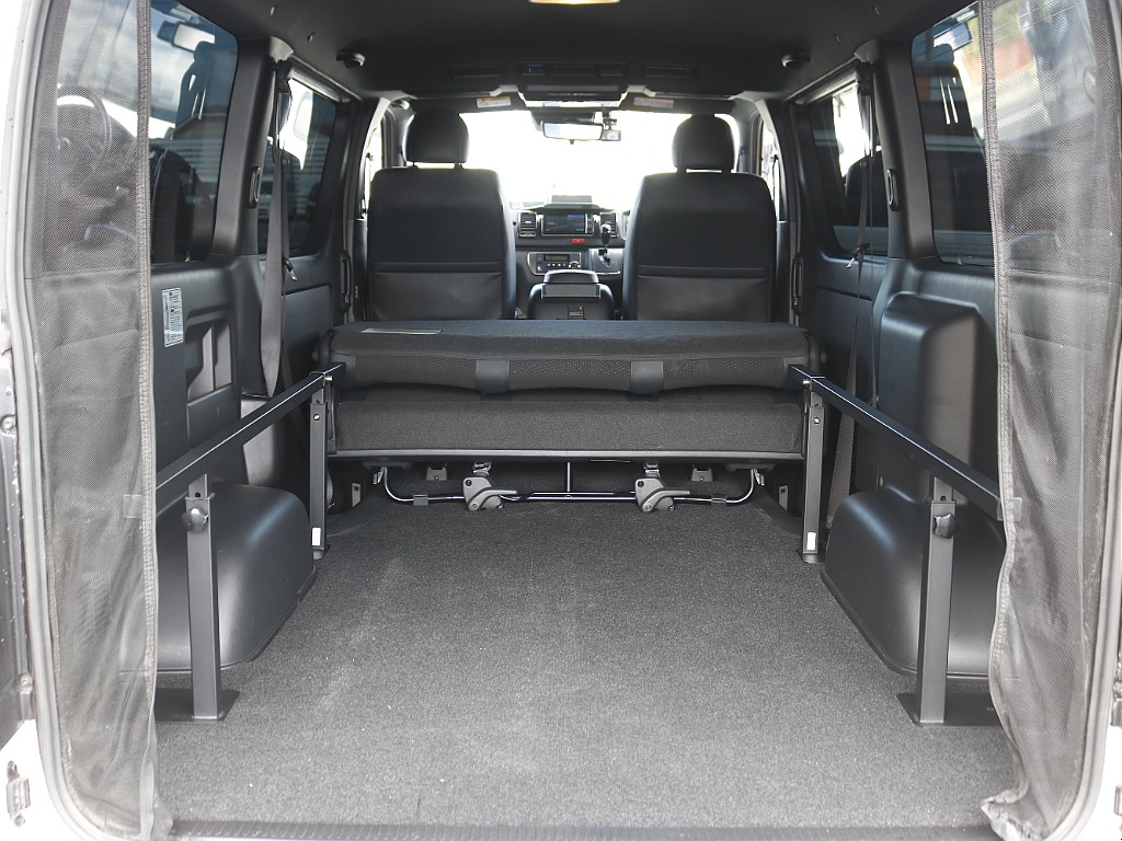 内外装、足回り、ナビと欲しい装備をパッケージングでコンプリートカスタム★もちろん追加カスタムもお任せください！どんなカスタムもお任せください！お客様のニーズに合わせたご提案をさせていただきます！