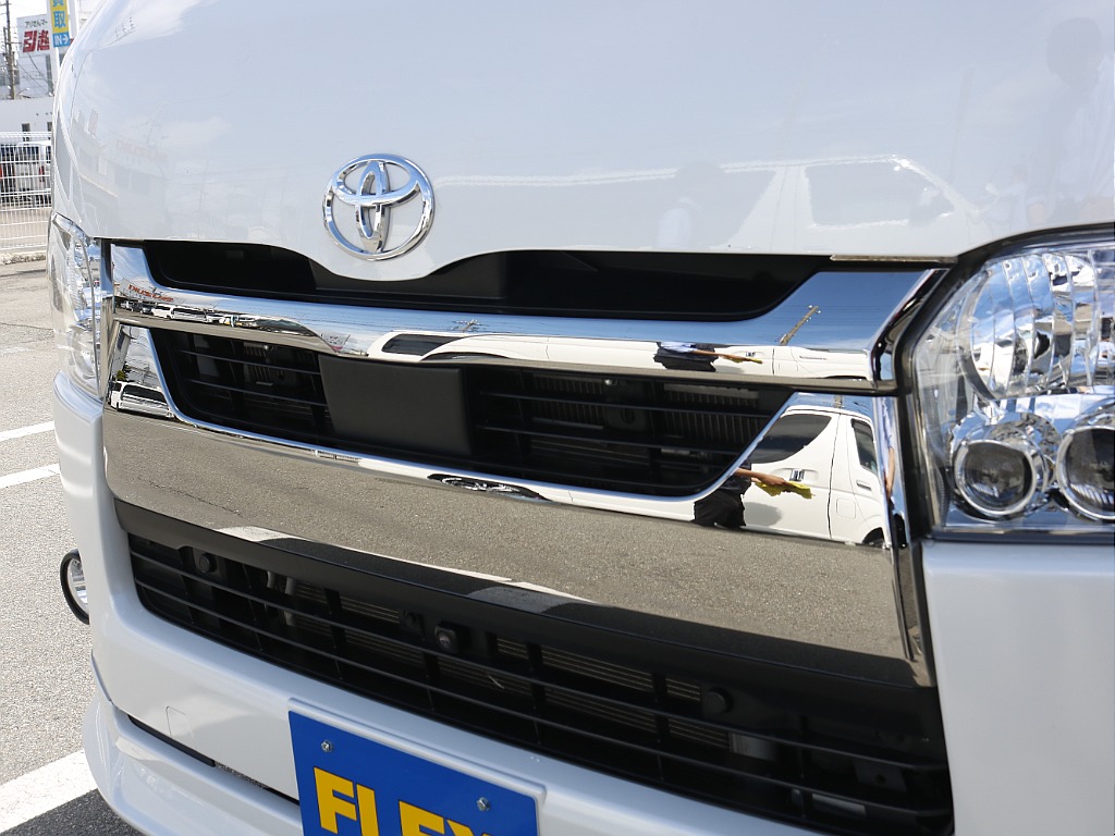 内外装、足回り、ナビと欲しい装備をパッケージングでコンプリートカスタム★もちろん追加カスタムもお任せください！どんなカスタムもお任せください！お客様のニーズに合わせたご提案をさせていただきます！