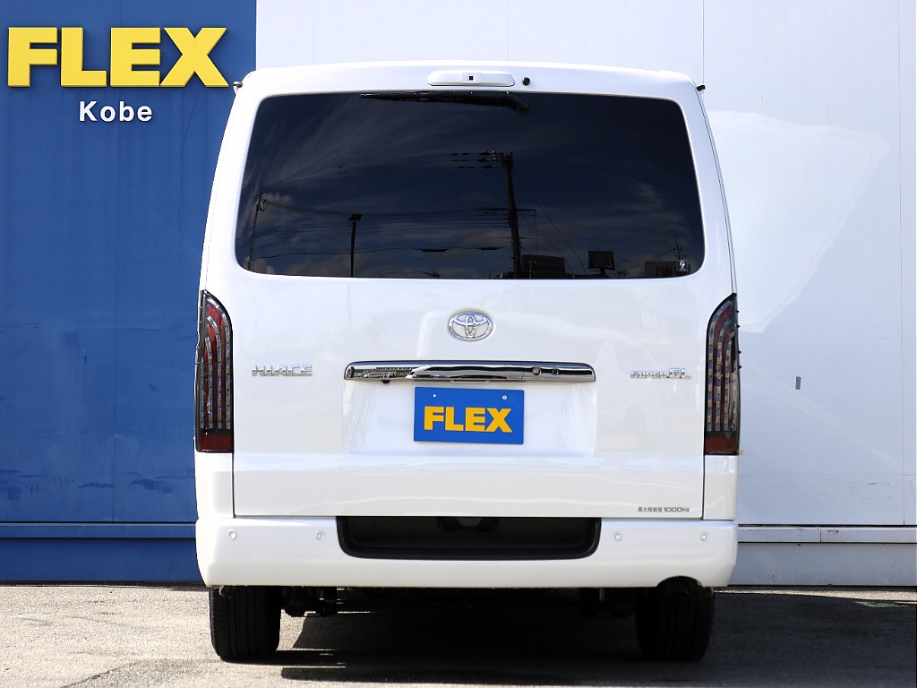 内外装、足回り、ナビと欲しい装備をパッケージングでコンプリートカスタム★もちろん追加カスタムもお任せください！どんなカスタムもお任せください！お客様のニーズに合わせたご提案をさせていただきます！