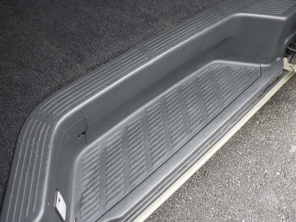 トヨタ ハイエース(32枚目)