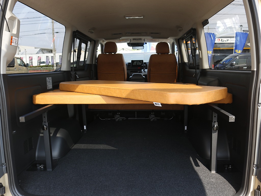 トヨタ ハイエースバン(40枚目)